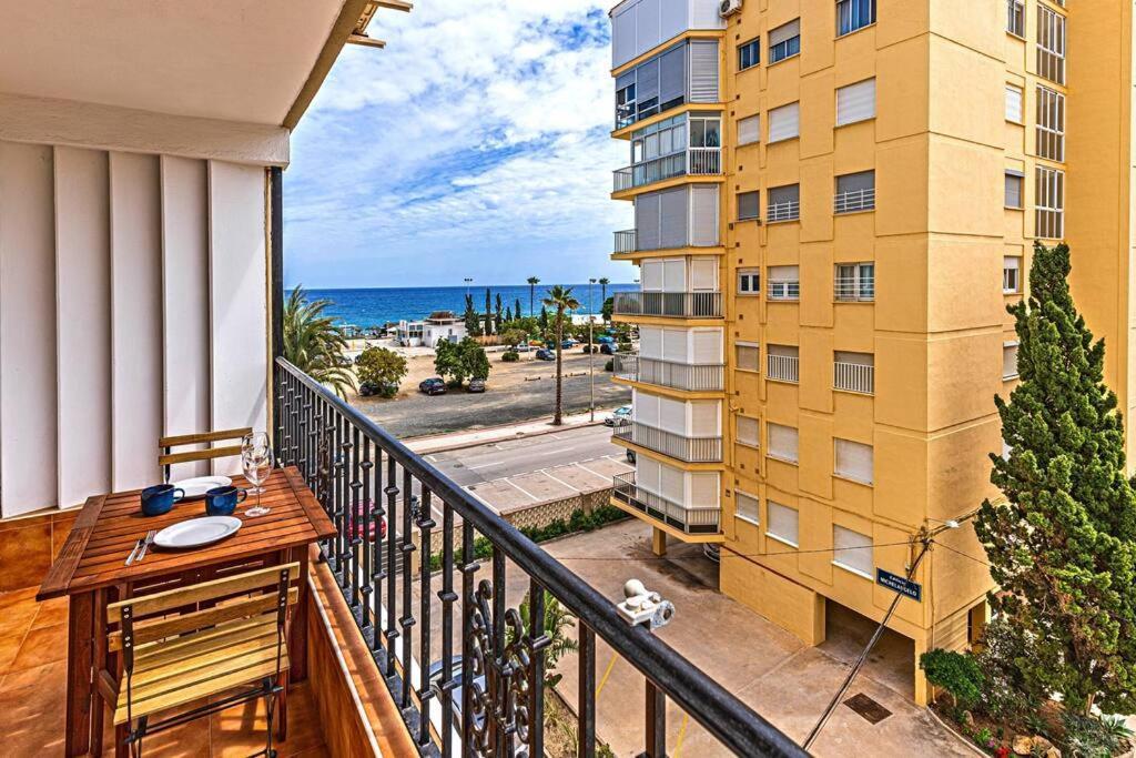 Sea Apartment Торре-дель-Мар Екстер'єр фото
