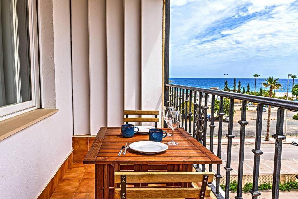 Sea Apartment Торре-дель-Мар Екстер'єр фото